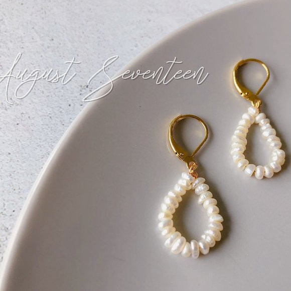 3/$35 Pearl Hoop Earrings - Picture 4 of 6